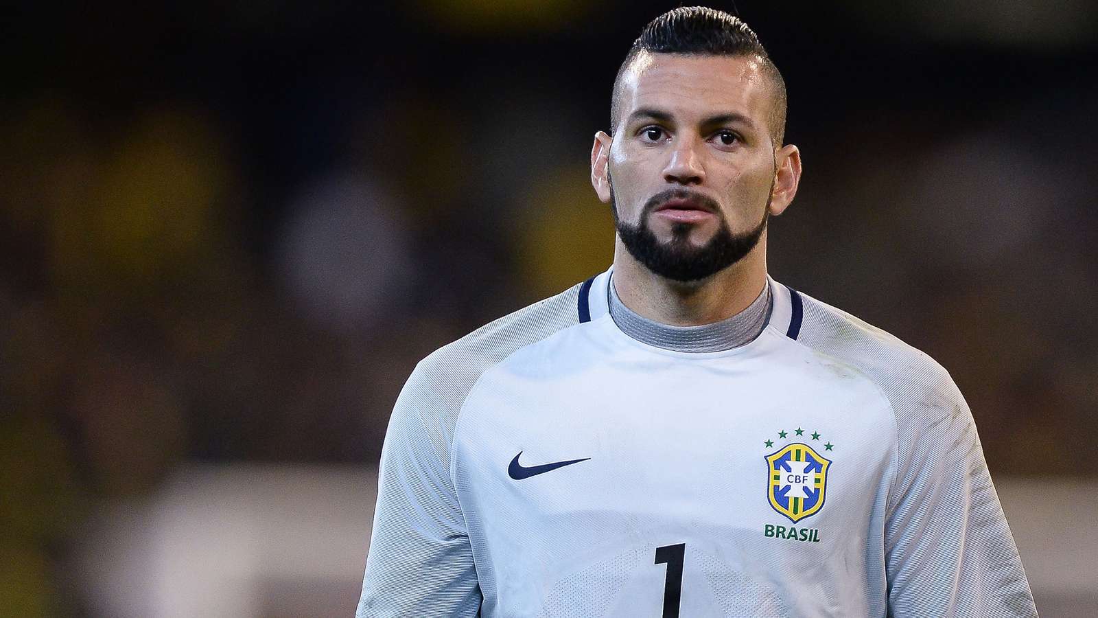 Acreano Weverton é escolhido por 100 jornalistas como o melhor goleiro do  brasileirão - AcreNews